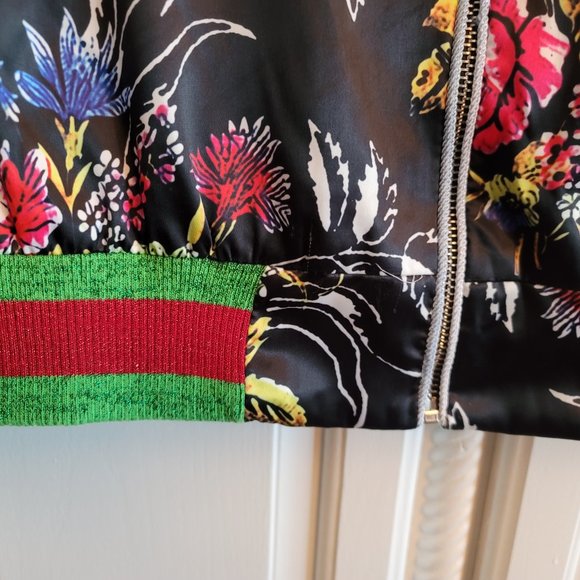 FLORAL EMBROIDERED PARROTS & BUTTERFLY BOMBER JACKET Size Small - Picture 7 of 15